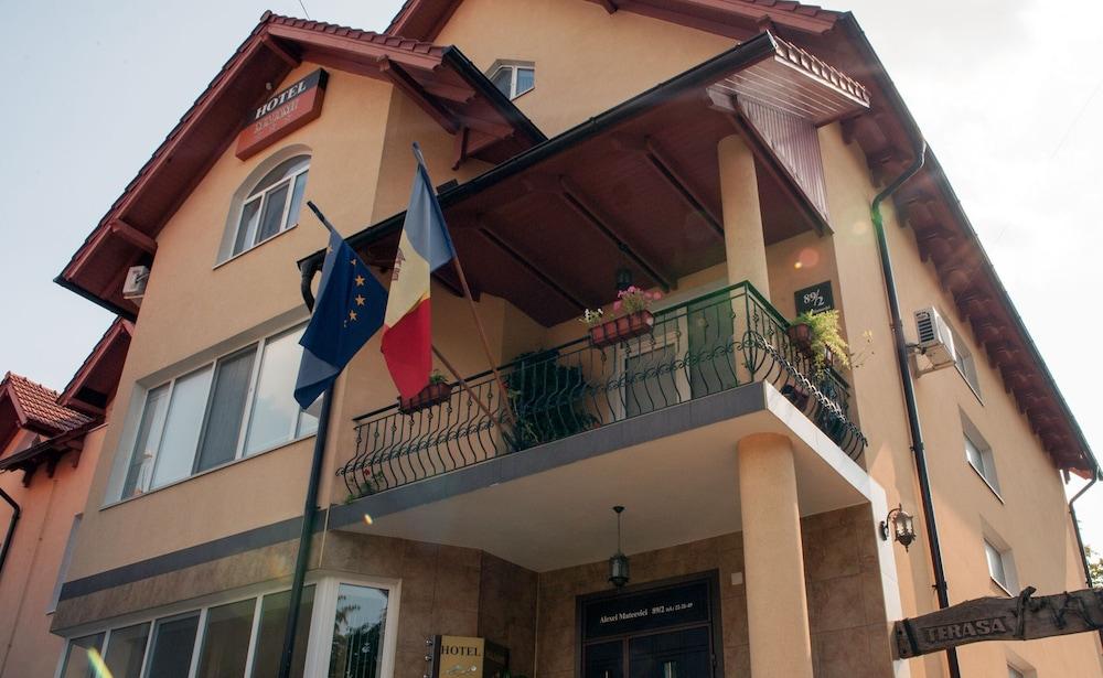 Majami Hotel Chisinau Ngoại thất bức ảnh