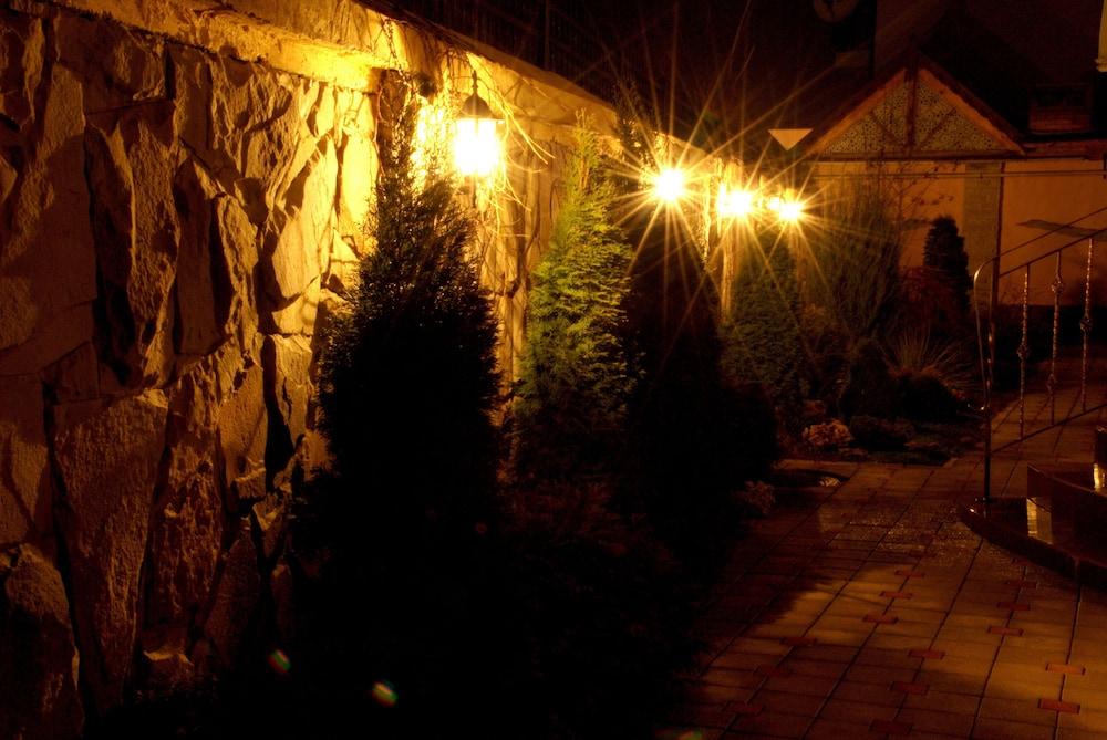 Majami Hotel Chisinau Ngoại thất bức ảnh