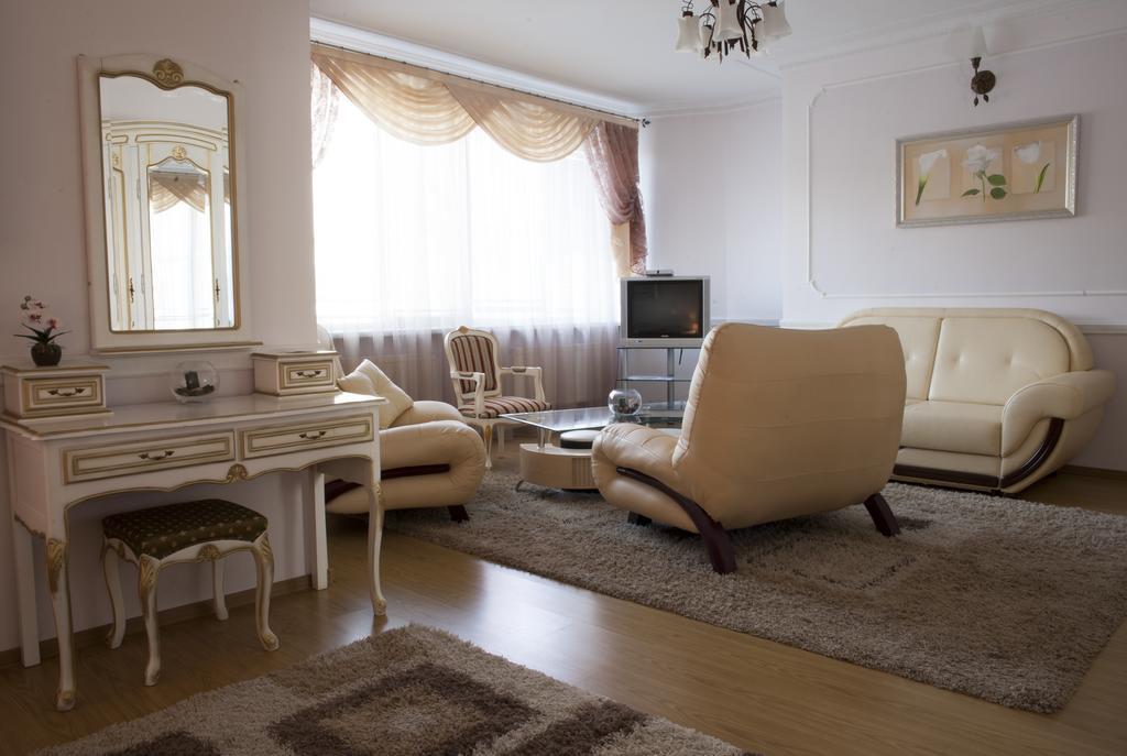 Majami Hotel Chisinau Ngoại thất bức ảnh
