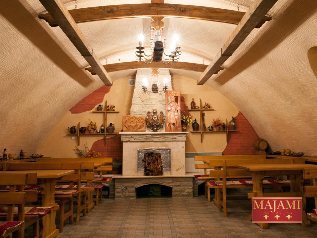 Majami Hotel Chisinau Ngoại thất bức ảnh