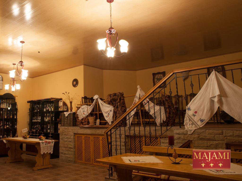 Majami Hotel Chisinau Ngoại thất bức ảnh