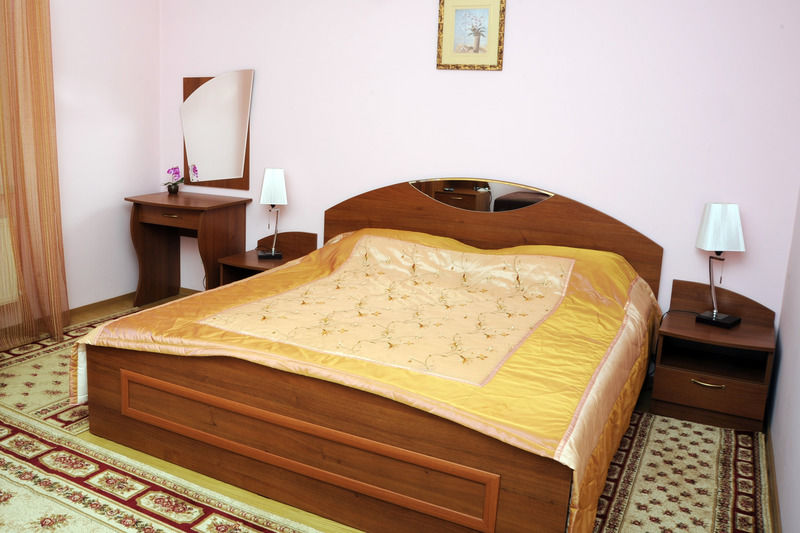 Majami Hotel Chisinau Ngoại thất bức ảnh