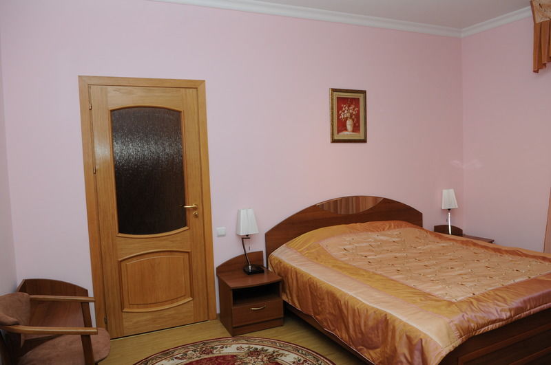 Majami Hotel Chisinau Ngoại thất bức ảnh