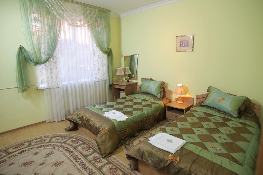 Majami Hotel Chisinau Ngoại thất bức ảnh